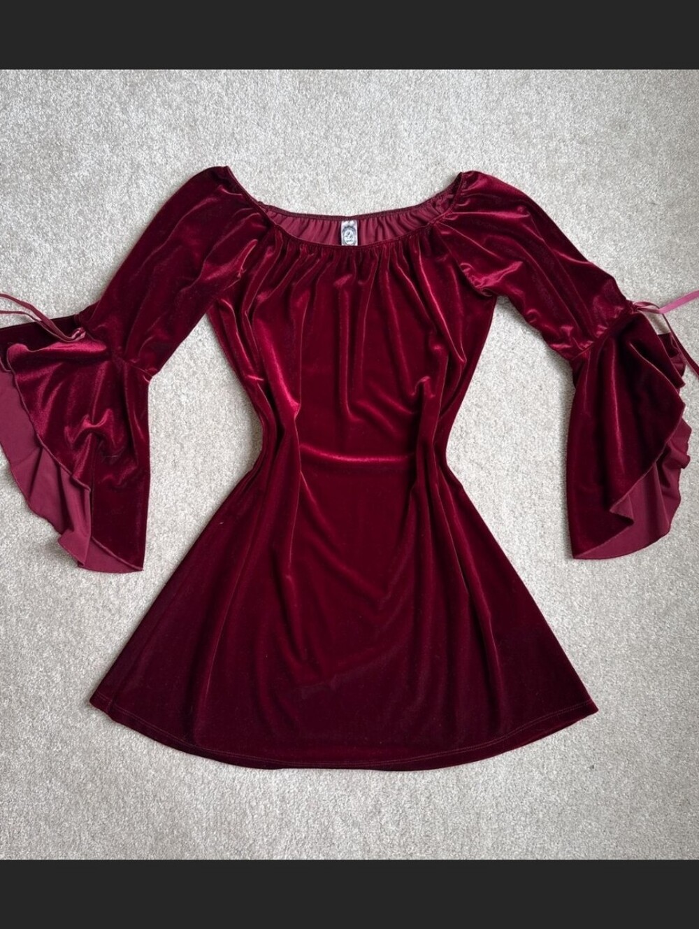 Off-Shoulder Burgundy Velvet Long-Sleeve Mini Dress with Bell Sleeves